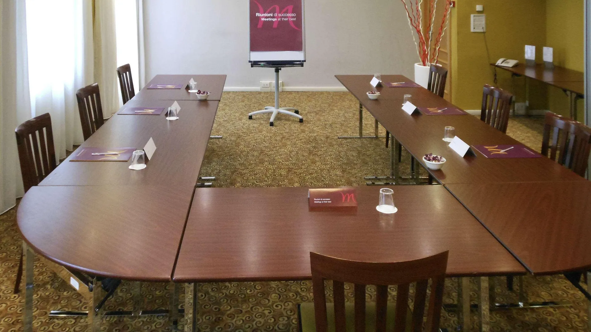 Hotel Mercure Roma Corso Trieste 4*,